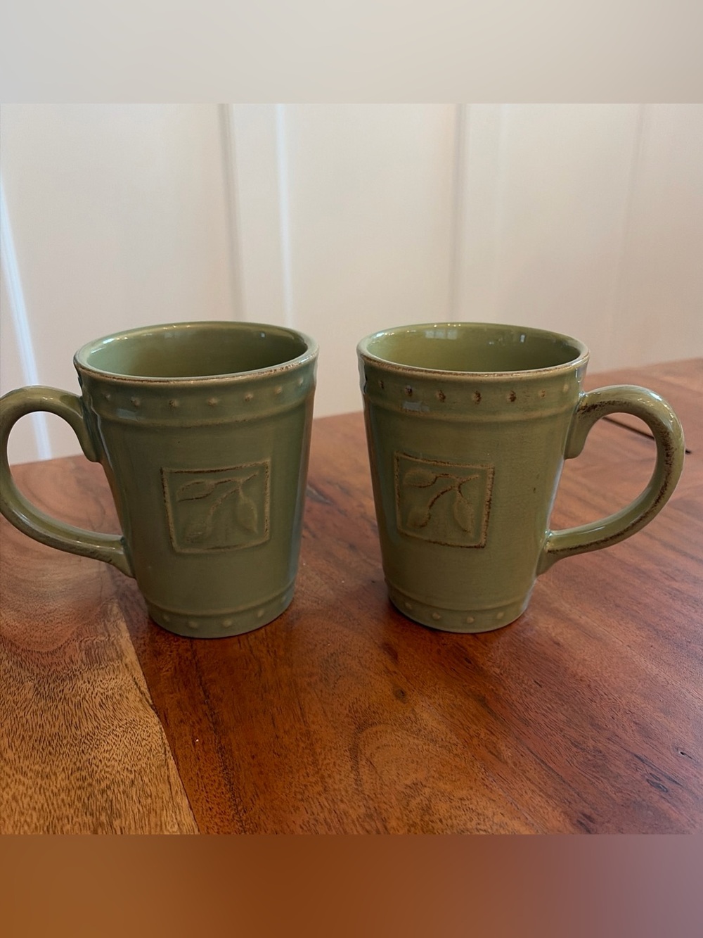 2 Sorrento Signature Housewares Oregano Green Tall Coffee Mugs Cups Stoneware